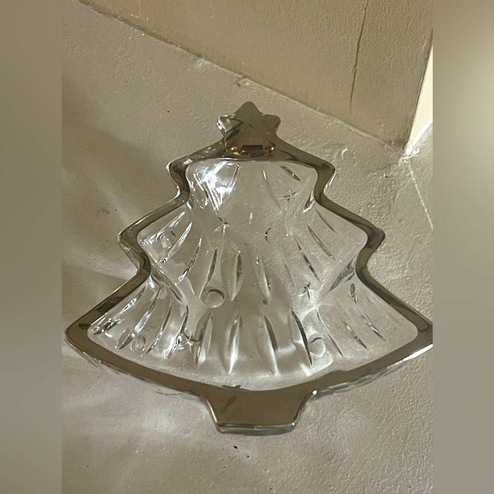Vintage Silver Trimmed Crystal Christmas tree Candy dish 6” x 5” Star Accents